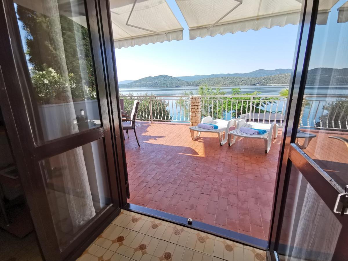 Apartments Ljiljana 克勒克 外观 照片