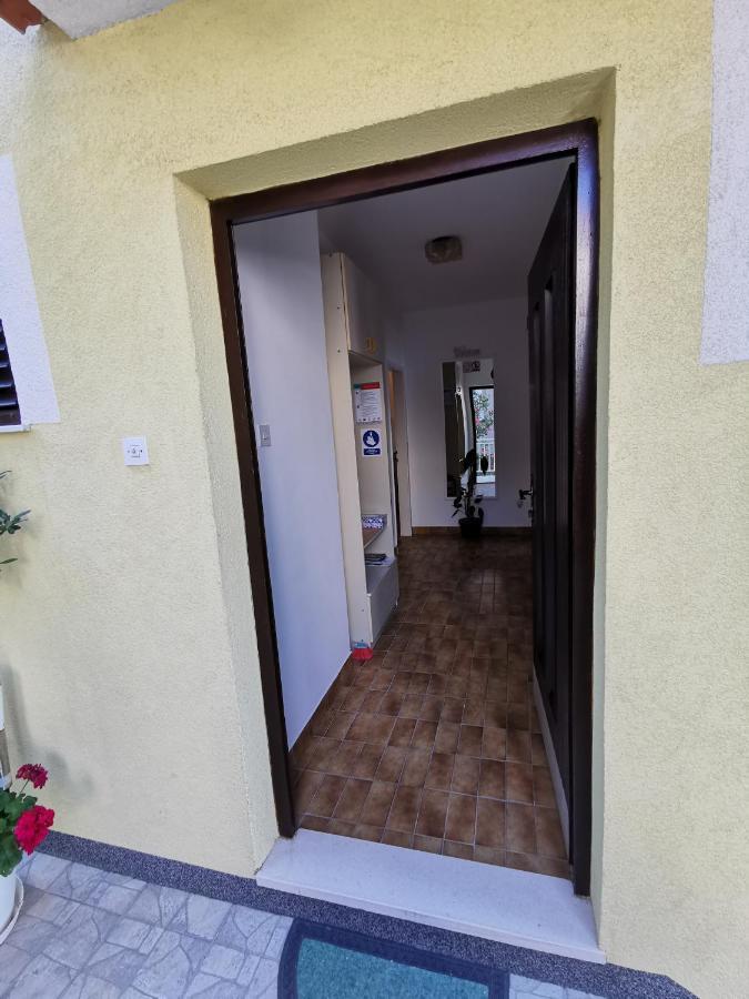 Apartments Ljiljana 克勒克 外观 照片