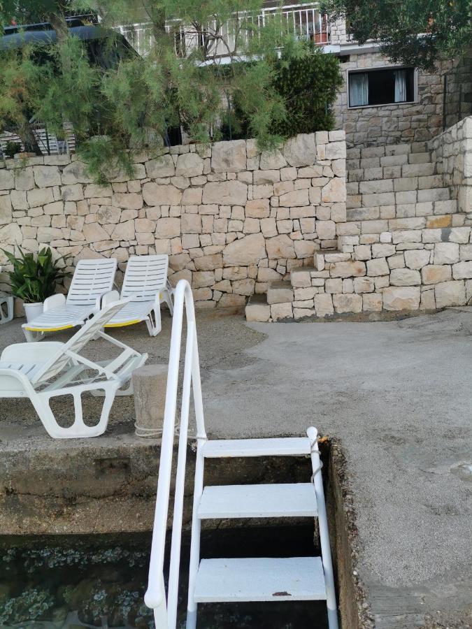 Apartments Ljiljana 克勒克 外观 照片