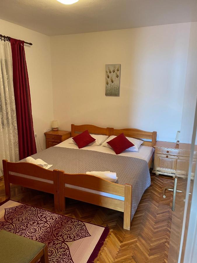 Apartments Ljiljana 克勒克 外观 照片